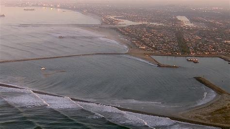 Big waves hit Southern California coast | abc7chicago.com