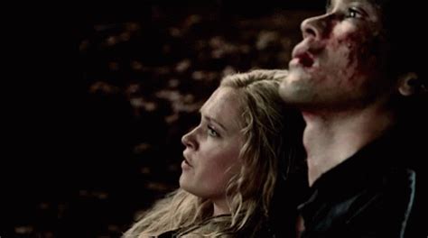 Clarke Bellamy GIF - Clarke Bellamy The100 - Discover & Share GIFs