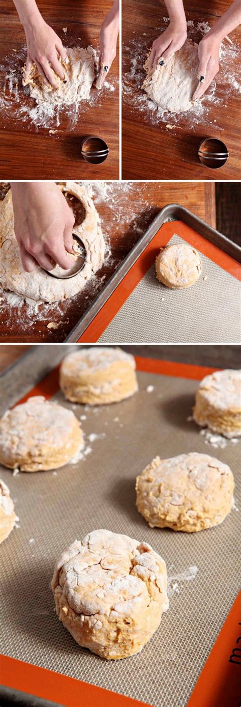 How to make Vegan Pumpkin Biscuits with Maple Butter