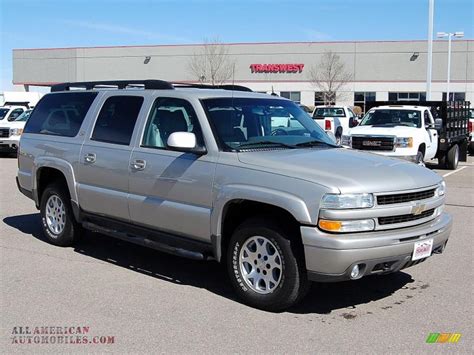 2004 Chevrolet Suburban - Information and photos - MOMENTcar