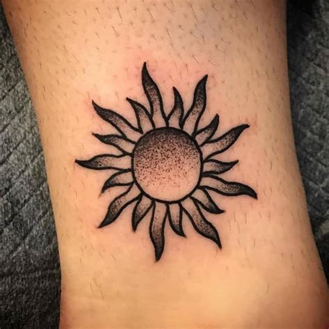 Tatuajes De Sol: Ideas Principales Y Muy Interesantes Para Los Tatuajes De Sol