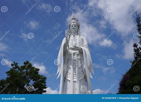 The Tallest Statue of Quan am in Linh an Pagoda, Lam Dong, Vietnam Stock Image - Image of ...