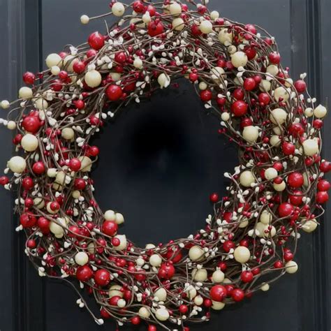 30 Beautiful And Creative Handmade Christmas Wreaths - Style Motivation