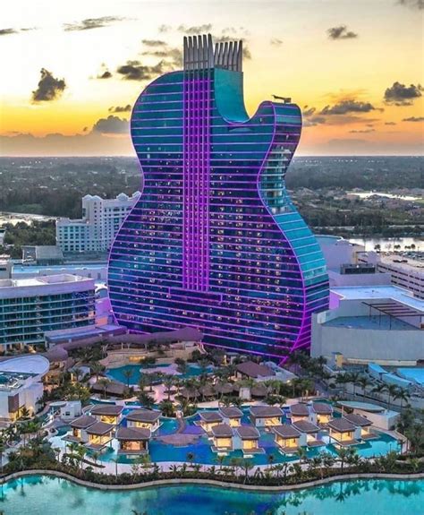 Seminole Hard Rock, the first hotel in the shape of a guitar | Collater.al