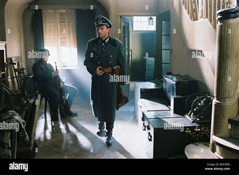 THE PIANIST (2002) THOMAS KRETSCHMANN PIAT 002-006 Stock Photo - Alamy