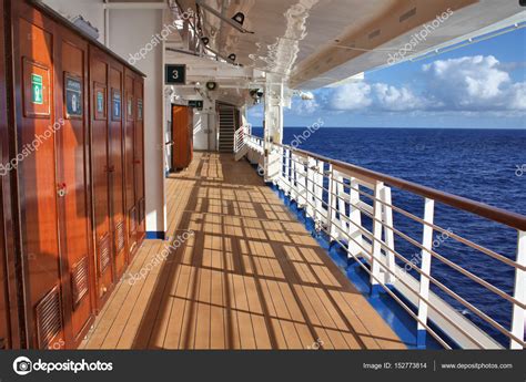 Cruise ship deck — Stock Photo © Studiobarcelona #152773814