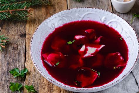 Polish Christmas Eve Beet Soup