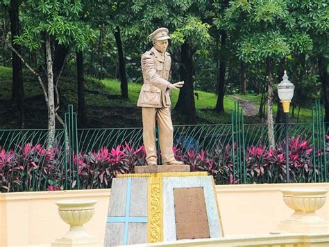 Bogyoke Aung San Statue Yangon | Chatrium Royal Lake Yangon