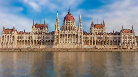 Visita guidata al Parlamento di Budapest – Strade&Parole