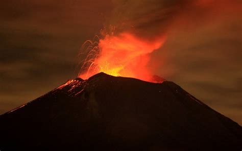 How the 1989 Mount Redoubt eruption changed aviation. On Dec 15 1989 KLM