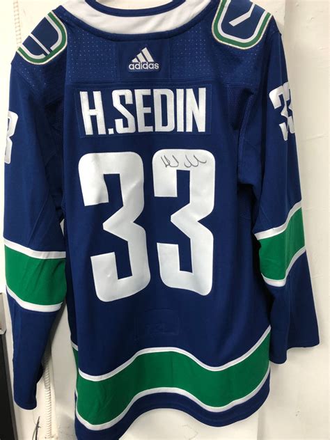 HENRIK SEDIN SIGNED VANCOUVER CANUCKS HOCKEY JERSEY (ADIDAS PRO) SIZE 52