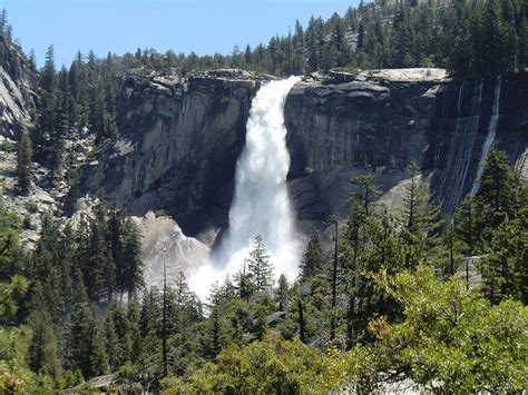 1000+ images about Waterfalls of the Sierra Nevada on Pinterest | Lake ...