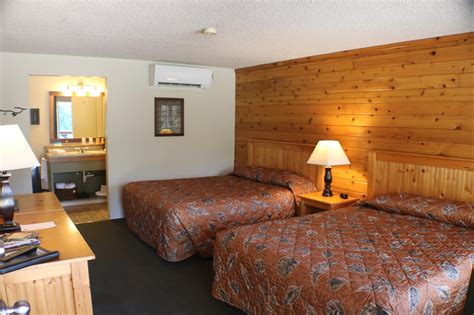 Lodging at Lake Quinault, WA | Quinault River Inn