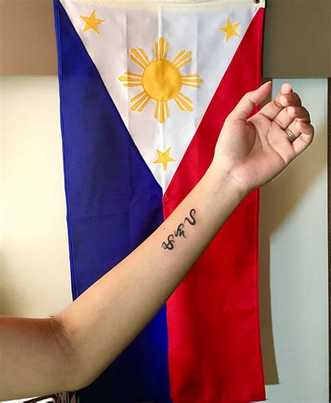 Hand Poke Tattoo Artist Ezekiel Oclaray Specializes In Baybayin Tattoos