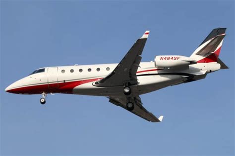 Gulfstream G200 - Price, Specs, Photo Gallery, History - Aero Corner