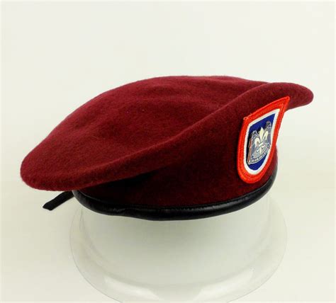 US 82ND AIRBORNE DIVISION BERET HAT MILITARY BERET FLASH RED BERET DUI SIZE XL - Shoes