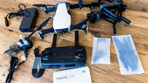 19 Best DJI Mavic Air Accessories [year] (The Ultimate Guide)