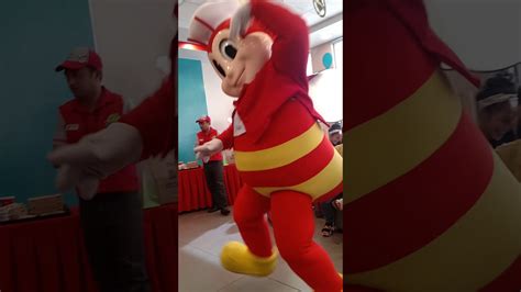 JOLLIBEE DANCE - YouTube