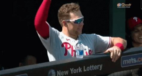 Rhys Hoskins Philadelphia Phillies GIF - Rhys Hoskins Philadelphia Phillies Phillies - Discover ...