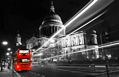 Black and White London Wallpaper - WallpaperSafari