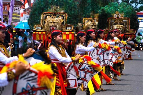 Reog Ponorogo Asli Indonesia. Emang di Malaysia ada Ponorogo? | Gambar ...