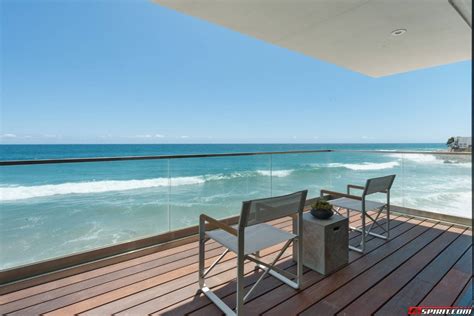 Breathtaking Beachside House For Sale in Malibu - GTspirit