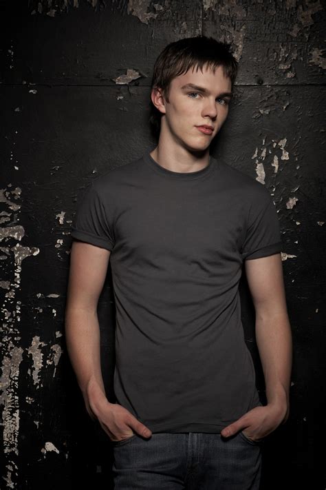 001 - 2007-01 005 - The Hoult Effect @ nicholas-hoult.net - Photo Gallery