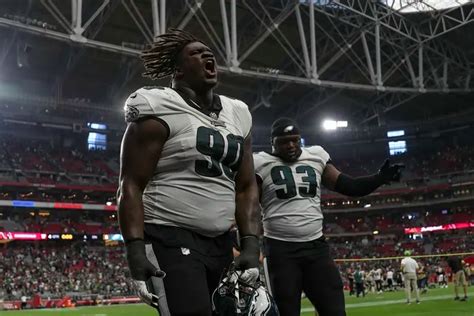 Eagles' Jordan Davis could return to help Eagles run defense vs. Derrick Henry, Tennessee Titans