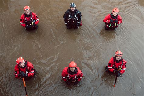 Pictures: York Rescue Boat crews train in River Ouse flood water | YorkMix