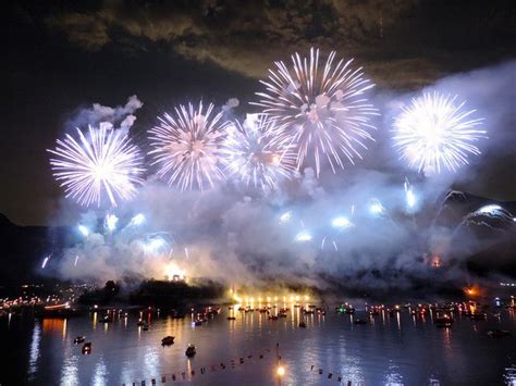 Fireworks Isola Comacina, Lake Como - june 2014 | Fuochi d'artificio ...