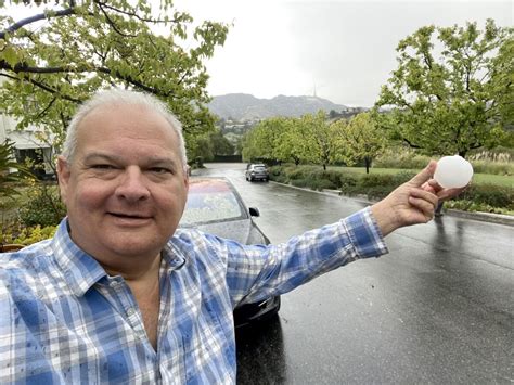 'A very rare event': Photos show snow below the Hollywood sign - Los ...