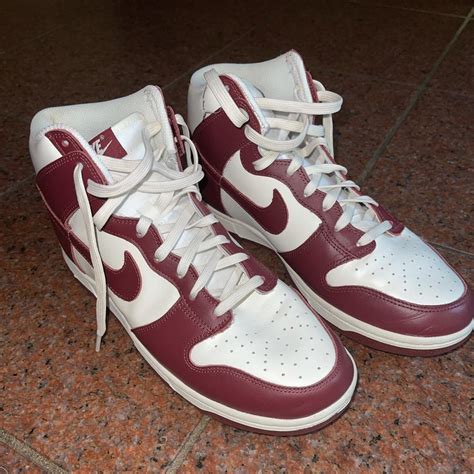 Nike High Dunk (maroon), worn a few times, creasing... - Depop