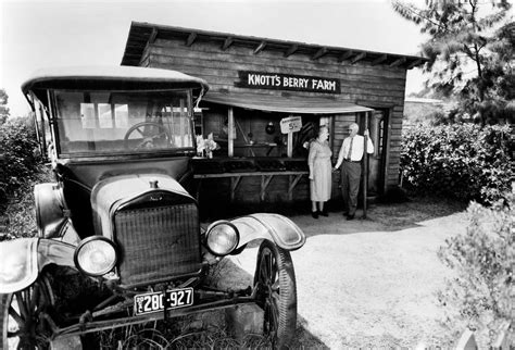 Nostalgia on Wheels: Knott's Berry Farm Photo History - 1940's - Early 1960's