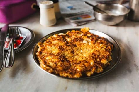 Pune Street Food Guide 2024: 15 Must-Visit Places for Foodies