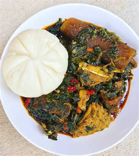 Spinach Soup (Efo-Riro) W/Choice Swallow - PointOne African Cuisine