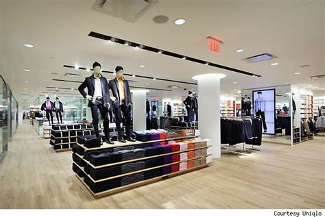 Japanese retailer Uniqlo targets Chicago | Crain's Chicago Business