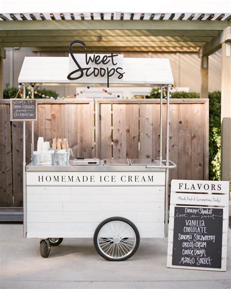 Mouthwatering Ways to Serve Ice Cream at Your Wedding | Martha Stewart Weddings