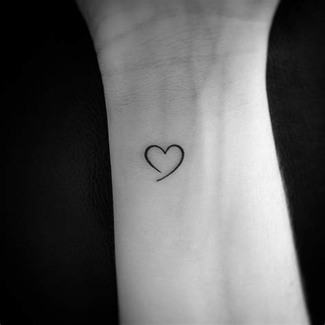 Small Heart Wrist Tattoo Designs | Small Tattoo Art