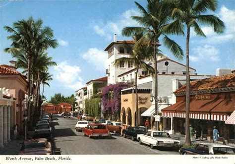 Worth Avenue Palm Beach, FL Postcard