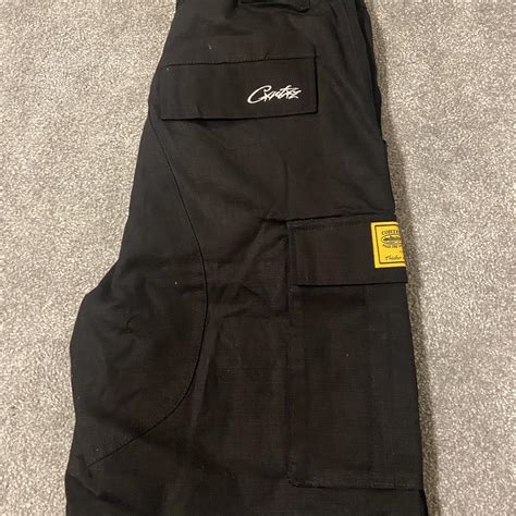 Corteiz Cargo Shorts Black Large - Depop