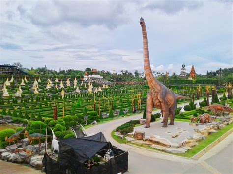 Dinosaur in garden stock image. Image of nooch, brachiosaurus - 105745333