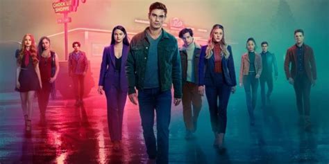 Riverdale Season 5 Finale Trailer Teases a Character's Fiery Demise