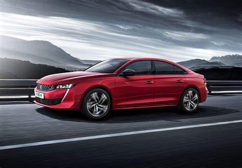 The New PEUGEOT 508: the radical saloon!