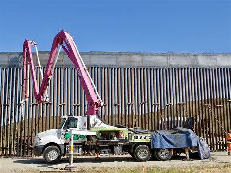 Cronkite News: President Trump declares 'big victory' on border wall