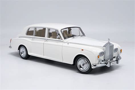 1/18 Kyosho 1968 ROLLS-ROYCE PHANTOM VI (WHITE) Hardtop Diecast Car Model - LIVECARMODEL.com