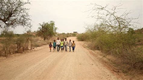 Eritrea-Ethiopia border crossing: women, children form 90% - ACAPS ...