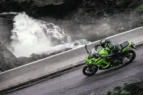 Kawasaki Ninja 1000 : More Responsive, Better Equipped - Bike India