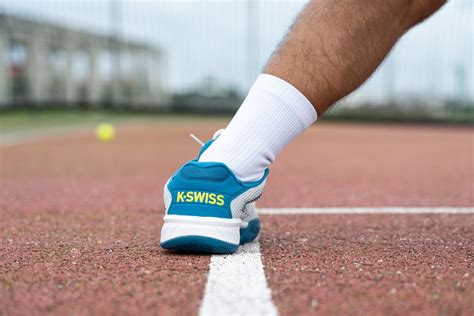 Cut in half: K-Swiss Hypercourt Express 2 Review (2023) | RunRepeat