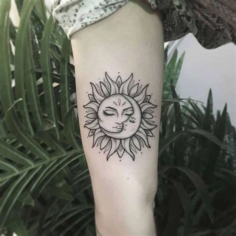 25 Sun and Moon Tattoo Design Ideas