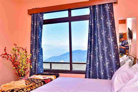 Darjeeling Hotels | Best Darjeeling Hotels Near Mall